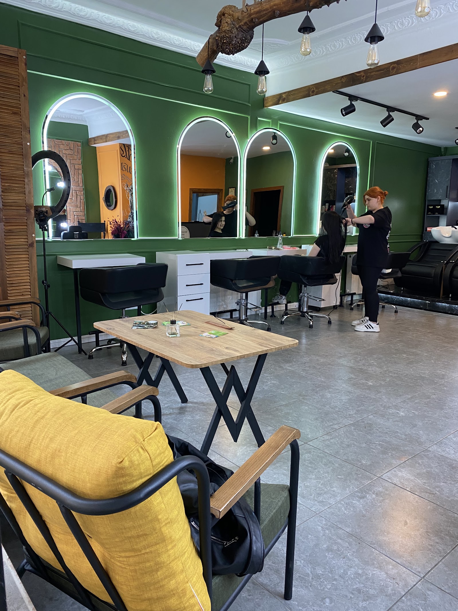 Regard Master Coiffeur ( İpek Göktaş) kır düğünü mekanı — Merkez